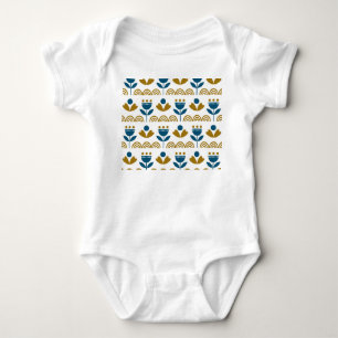 Skandinavische Volkskunst, farbenfrohes Muster. Baby Strampler