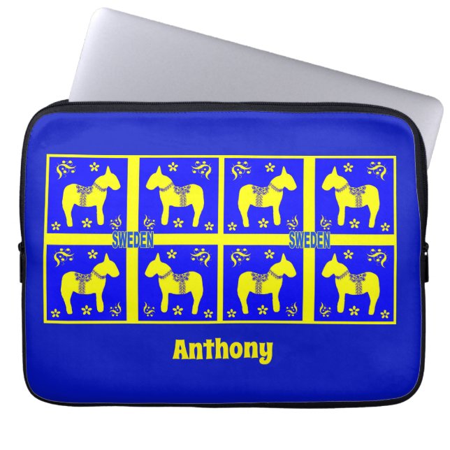 skandinavisches Design, schwedisches Pferd, person Laptopschutzhülle (Vorderseite)