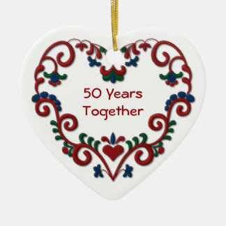 Skandinavisches Herz 50 Jahre goldene Jahrestags- Keramikornament