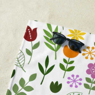 Skandinavisches Muster für Flora und Fauna Strandtuch