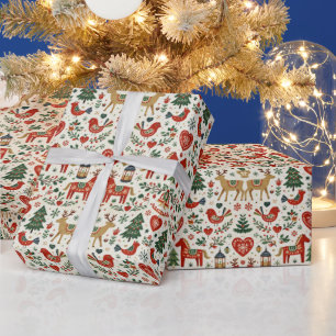 Skandinavisches rotes und grünes Weihnachtsmuster Geschenkpapier