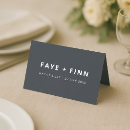 Skandinavisches Smoke Blue Minimalistisch Hochzeit Platzkarte