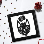 Skandinavisches Sprichwort, Ruhe, Liebe, Freude Erinnerungskiste<br><div class="desc">Skandinavisches Katzenjunges Sprichwort Ruhe,  Liebe,  Freude Geschenkboxen Ein niedliches und einfaches Schwarz-Weiß-Design einer skandinavischen Katze mit einem Sprechballon,  der Ruhe,  Liebe,  Freude sagt,  ist die richtige Wahl für eine Geschenkboxen,  wenn Sie Katzenliebhaber sind. Eine großartige Wahl für Babydusche,  Geburtstag und alltägliche Geschenke für alle Katzenliebhaber.</div>
