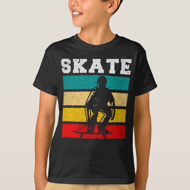 Skate Boy Skateboarding Kid Retro T-Shirt (Vorderseite)