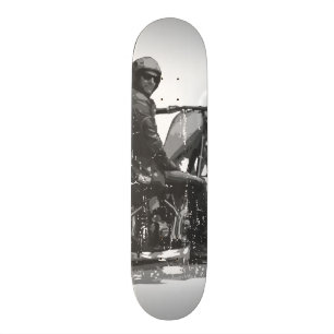 Skate-Plattform mit Chopper-Motorrad-Reiter Skateboard
