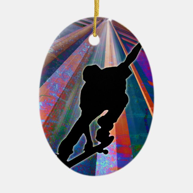 Skateboard auf einem Gebäude-Strahl Keramik Ornament (Vorne)