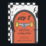 Skateboard Come Kick It Urban Sport Geburtstagspar Einladung<br><div class="desc">Skateboard Come Kick It Urban Sport Birthday Party Einladung Alle Designs sind © PIXEL PERFECTION PARTY LTD</div>