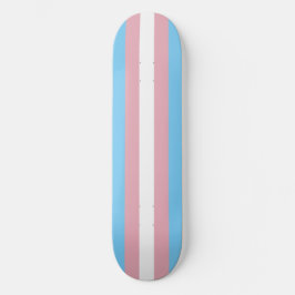 Skateboard für das Trans-Pride-Flag