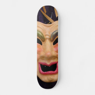 Skateboard für venezianische Masken