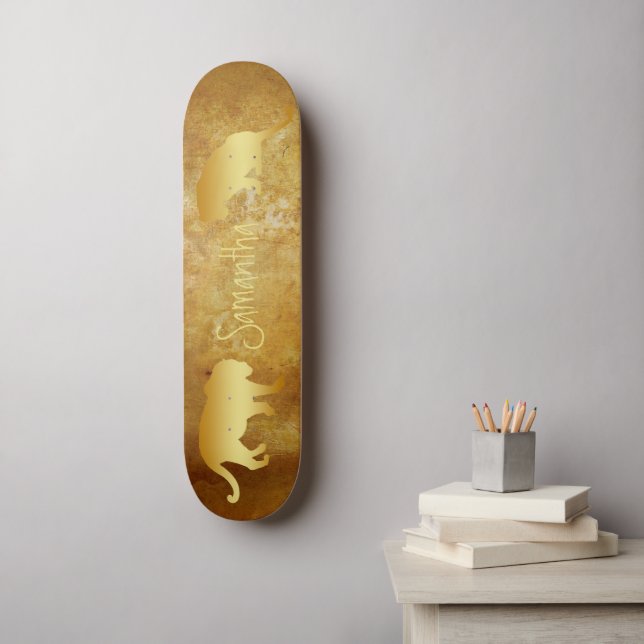 Skateboard Gold Lions personalisiert (Wandkunst)