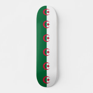 Skateboard mit algerischer Flagge