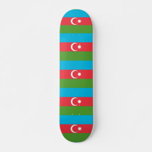 Skateboard mit der Flagge Aserbaidschans