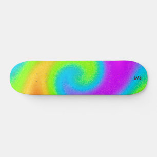 Skateboard mit Monogramm – Psychedelisch