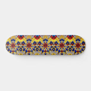 Skateboard mit rumänischem Farbdesign