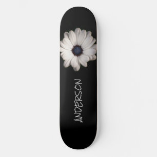 Skateboard Schwarz-weiß Daisy Blume