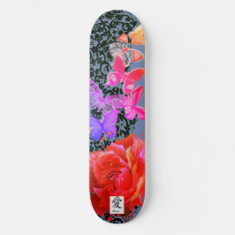 SKATEBOARD SCHWARZE FLÄCHENSCHALTFLÄCHE UND ROSE