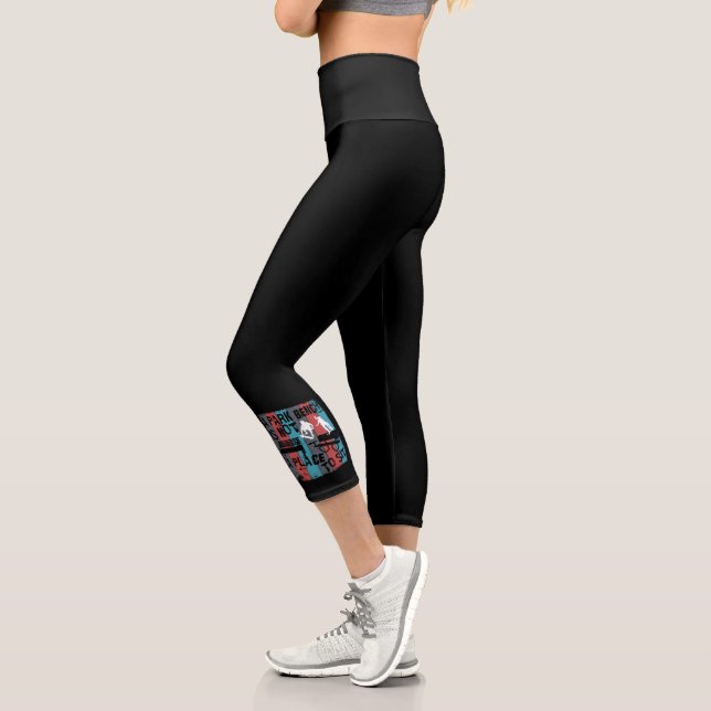 Skateboard - Skateboarder Funny Park Benz Capri Leggings (Links)
