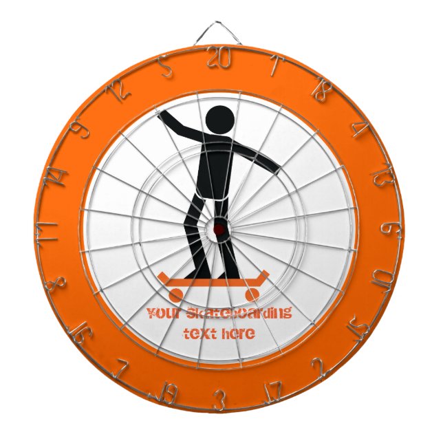 Skateboarder auf seinem Skateboard Dartscheibe (vorne)