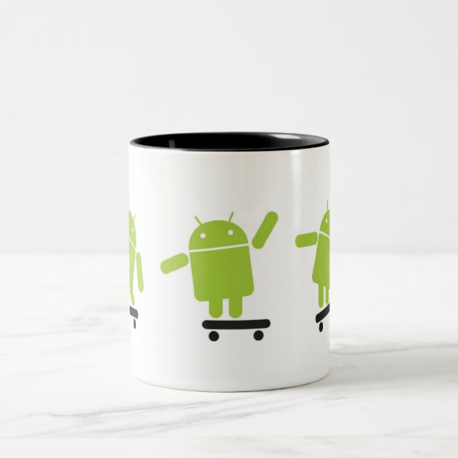 Skateboarding Android Zweifarbige Tasse (Mittel)