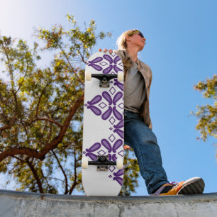 Skateboards und Decks auf der Straße Rucksäcke u