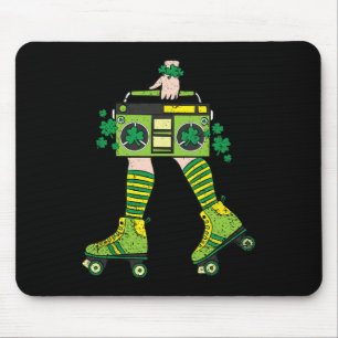 Skater Girl St Patricks Day Roller Skate Kleeblatt Mousepad