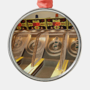 SKEE BALL! SILBERNES ORNAMENT