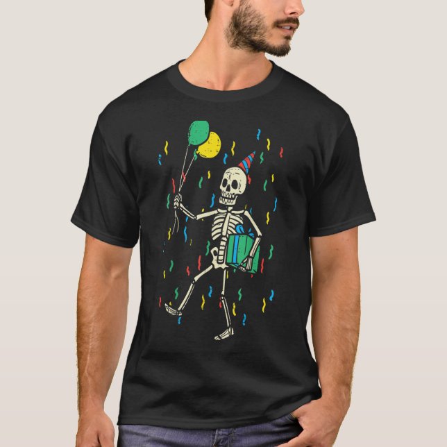 Skeleton Birthday Funny Happy Halloween Bday Boys T-Shirt (Vorderseite)
