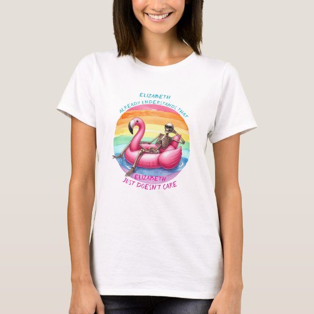 Skeleton Chilling on Flamingo T-Shirt (Vorderseite)