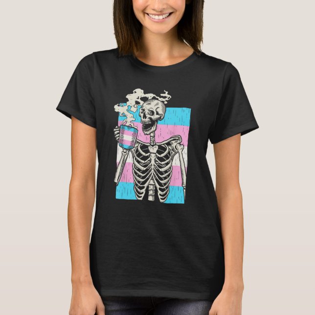 Skeleton Drinking Coffee LGBT Q Transgender Pride  T-Shirt (Vorderseite)