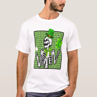 Skeleton Drinking Green Beer St Patricks Day Iris T-Shirt