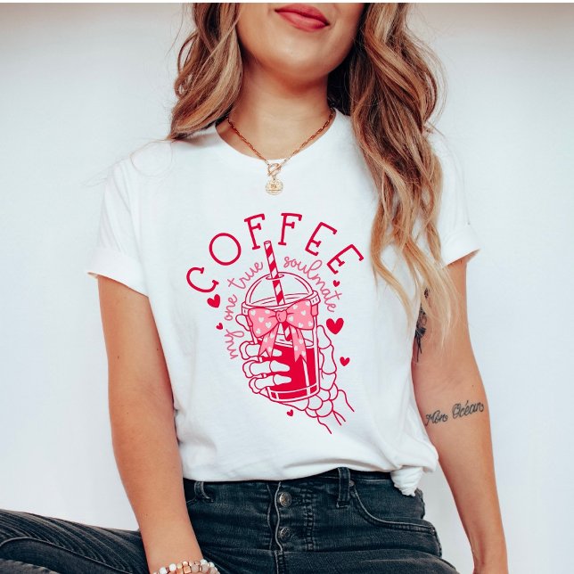 Skeleton Hand Coffee Soulmate Red Pink Hearts T-Shirt (Von Creator hochgeladen)
