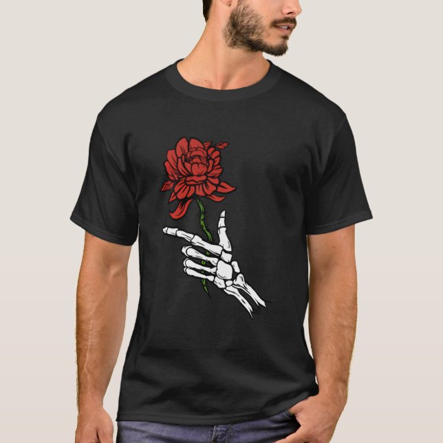 Skeleton Hand Holding A Red Rose T-Shirt (Vorderseite)