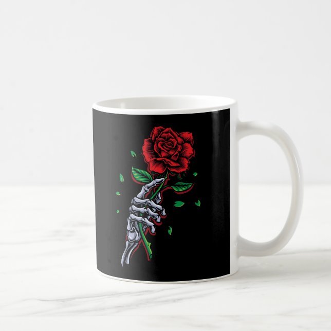 Skeleton Hand Rote Rose Blume Kaffeetasse (Rechts)
