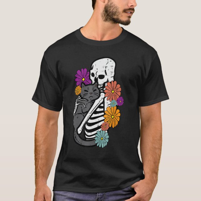 Skeleton Hugging Black Cat Flowers Halloween Women T-Shirt (Vorderseite)
