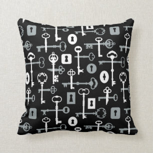 Skeleton Key Pillow Kissen