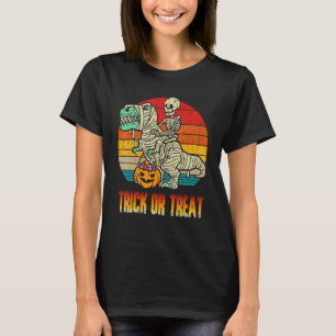 Skeleton Reiten Ein Dinosaurier Mummy Trick oder T T-Shirt