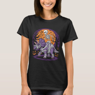 Skeleton reitet ein Triceratops Halloween T-Shirt