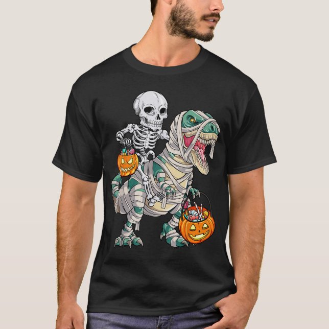Skeleton Riding Mummy Dinosaur T Rex Halloween T-Shirt (Vorderseite)