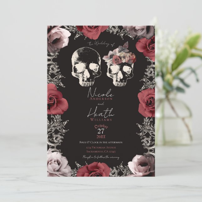 Skeleton Skull Mauve Dusty Rose Gothic Wedding Einladung (Stehend Vorderseite)
