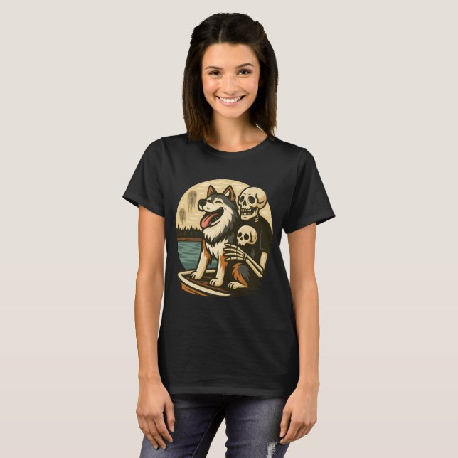 Skeleton with Dog on Haunted Lake Horror Art T-Shirt (Vorne ganz)