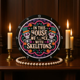 Skeletons Dance House Halloween Graphic Große Wanduhr