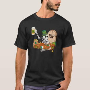 Skelett beim Biertrinken St. Patrick's Day Leprech T-Shirt