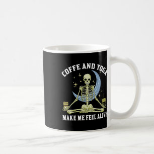 Skelett beim Yoga und Kaffee trinken Ich fühle Ali Kaffeetasse