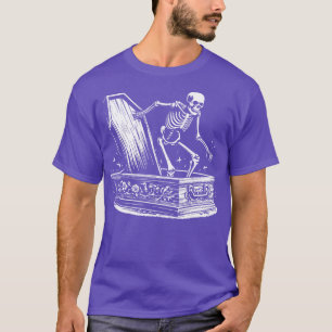 Skelett, das aus dem Sarg wecke T-Shirt