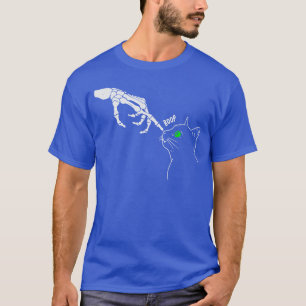 Skelett-Hand tups auf einer Katzenschnauze Lustige T-Shirt