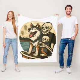 Skelett mit Hund auf einem gespenstischen See Horr Fleecedecke