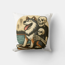 Skelett mit Hund auf einem gespenstischen See Horr Kissen
