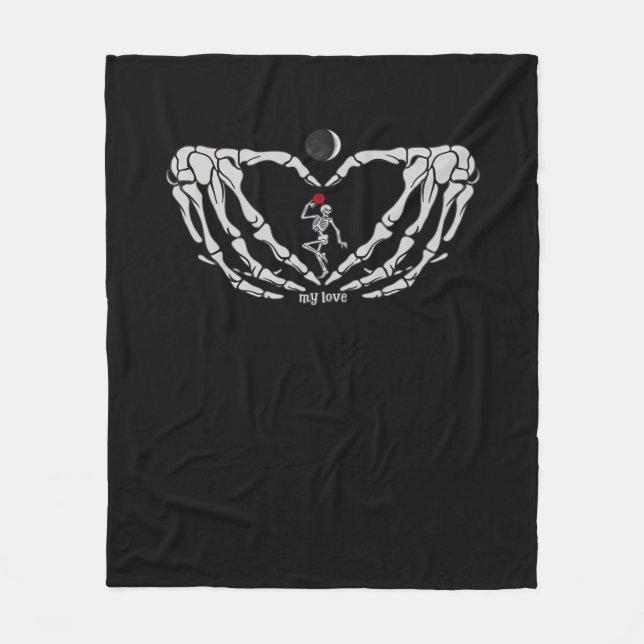 Skelettfrauen mit rotem Herz aus Fieber Fleecedecke (Vorderseite)