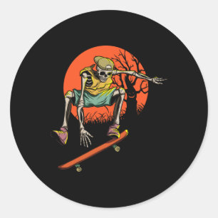 Skeletton-Skater zu Halloween mit Skateboard Runder Aufkleber