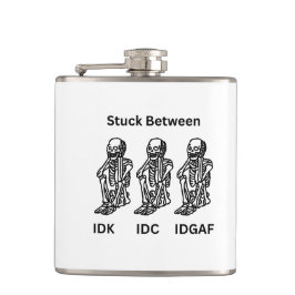 Skelton steckte an einem flachmann